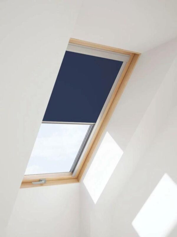Verdunkelungsrollo DUA für Velux, RoofLite, Fakro, und viele mehr